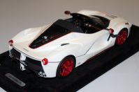 BBR Models 2017 Ferrari Ferrari LaFerrari Aperta - PEARL WHITE / RED CHROM - Pearl White