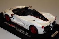 BBR Models 2017 Ferrari Ferrari LaFerrari Aperta - PEARL WHITE / RED CHROM - Pearl White