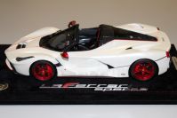 BBR Models 2017 Ferrari Ferrari LaFerrari Aperta - PEARL WHITE / RED CHROM - Pearl White