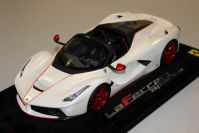 BBR Models 2017 Ferrari Ferrari LaFerrari Aperta - PEARL WHITE / RED CHROM - Pearl White