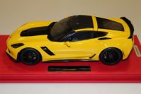 BBR Models 2015 Corvette Corvette Zo6 - YELLOW / CARBON - 1/8 - Yellow / Carbon