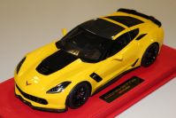 BBR Models 2015 Corvette Corvette Zo6 - YELLOW / CARBON - 1/8 - Yellow / Carbon