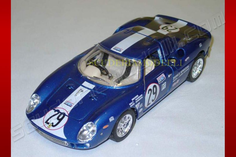 FERRARI 250 LE Mans 1965 - Bburago Metal Model - 1/24 Eme - En Boite