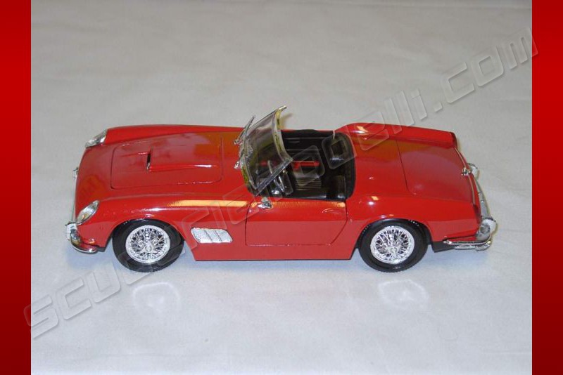 Miniature Polistil 1/16 Ferrari California Série Gold - Parfait état